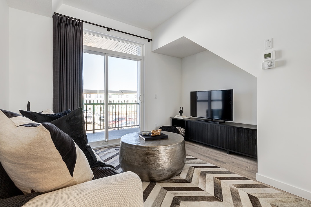 Hp plan r photo 06 great room 1